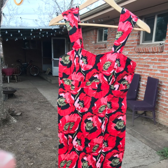 Amazing Poppy Mini with Sweetheart Neckline - Picture 2 of 3